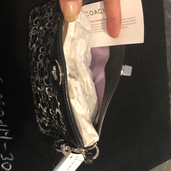 Brand new coach wristlet with tags - Picture 5 of 8